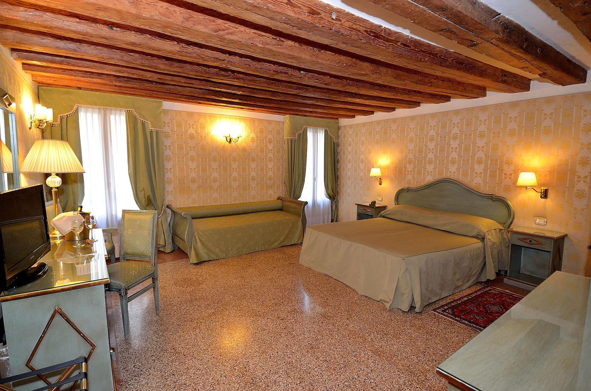 Locanda La Corte Velence Szoba fotó